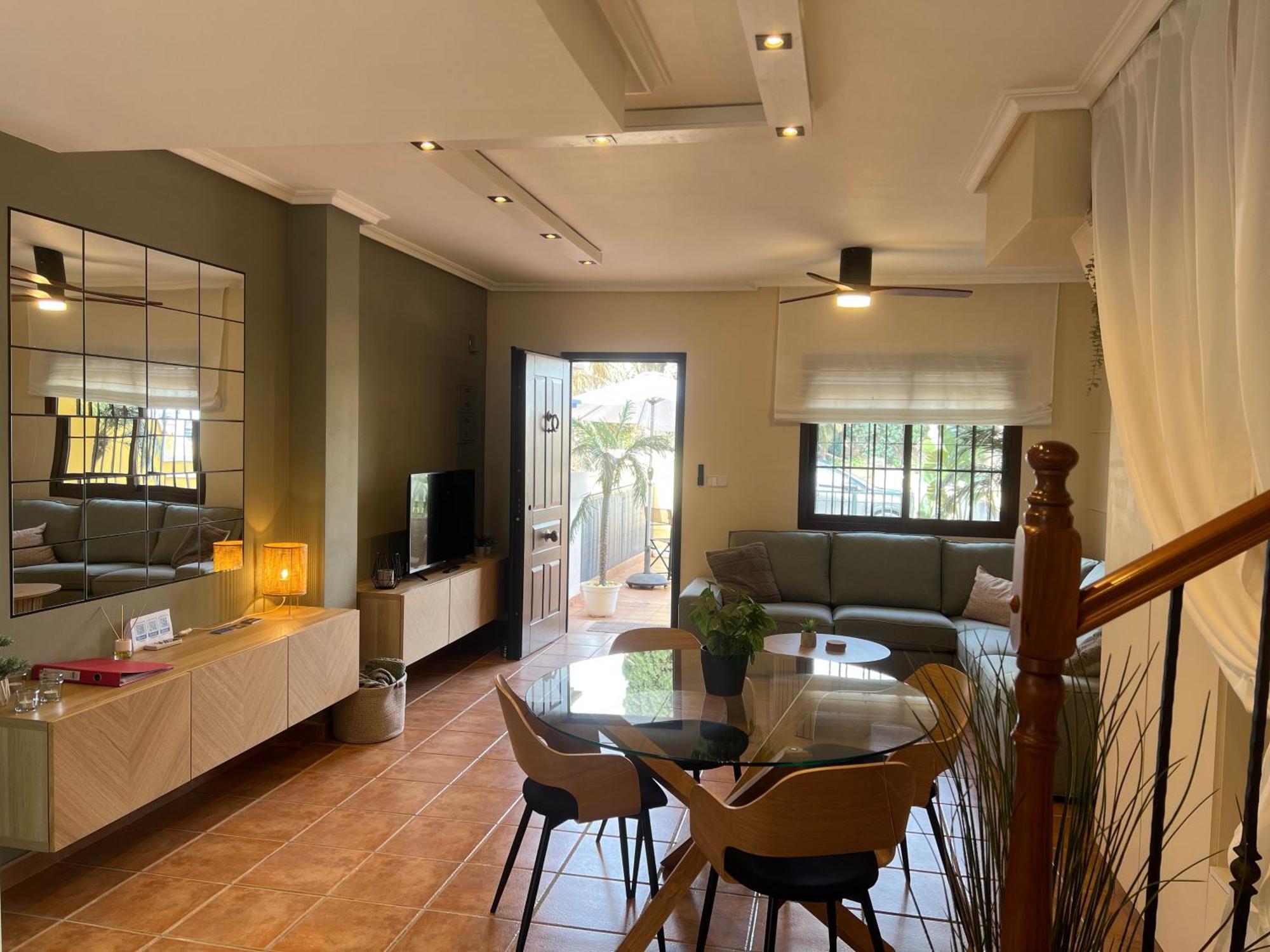 Casa Rodasa - 2 Bedrooms, Roof Terrace, Airco, Front-Terrace, Back-Patio, Communal Pool, Etc Exteriör bild